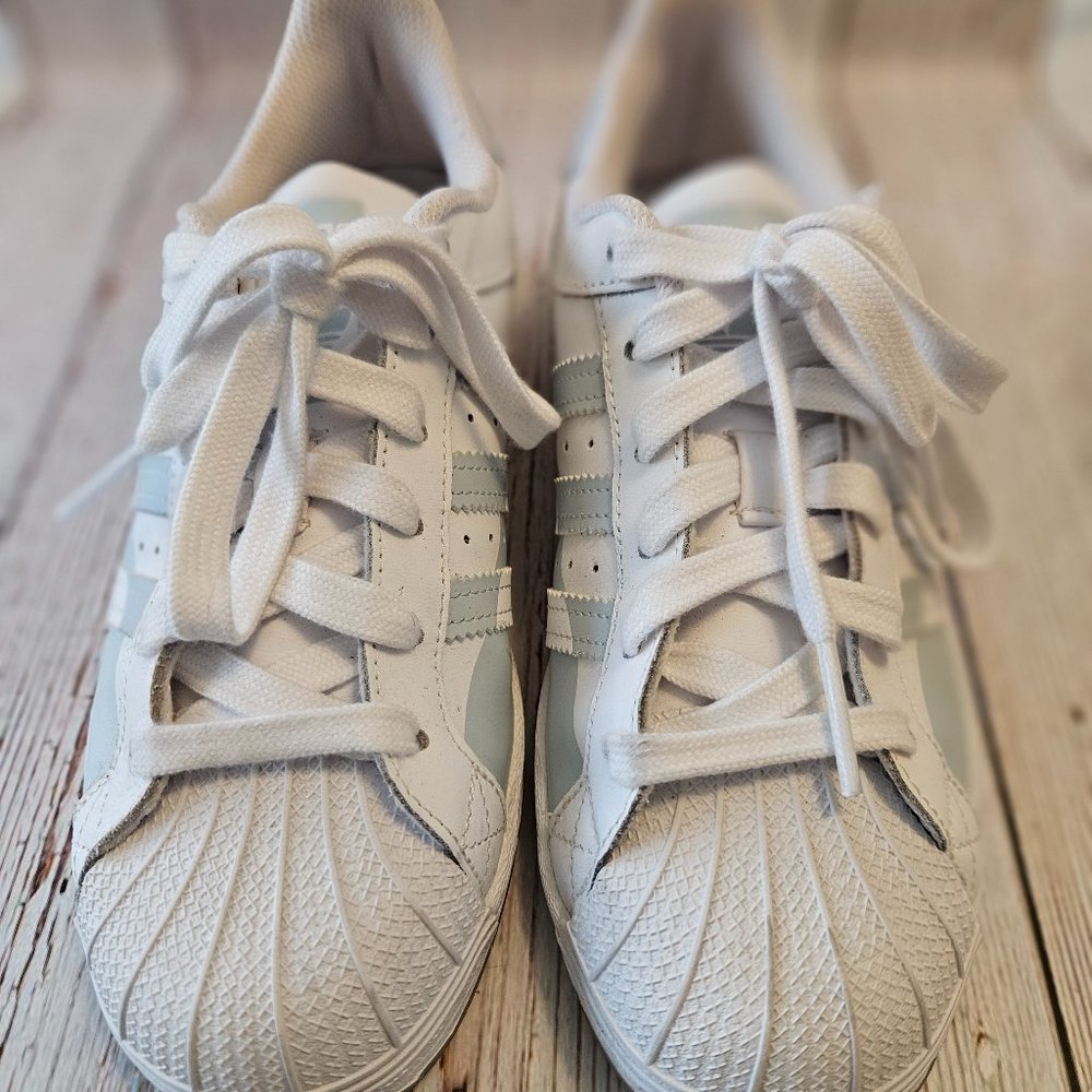 Adidas Sneaker
